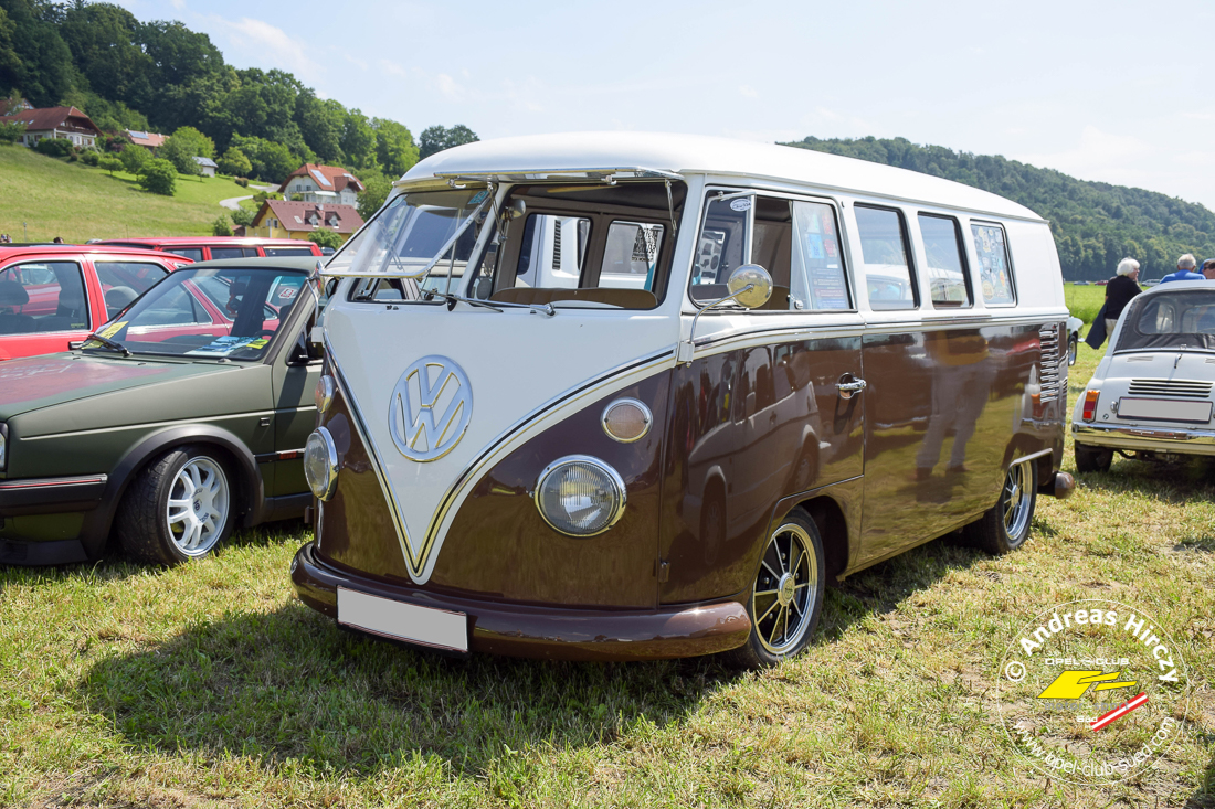 10. Oldtimer-, US-Car-, Biker- & Sportwagentreffen Weinberg/ Raab