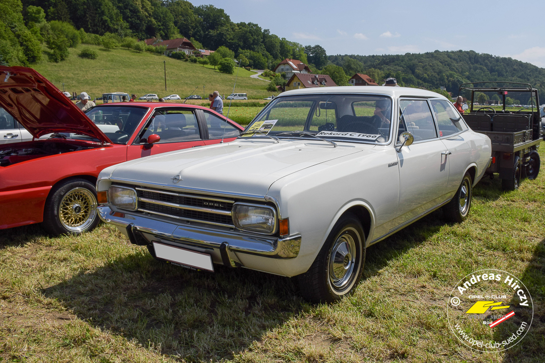 10. Oldtimer-, US-Car-, Biker- & Sportwagentreffen Weinberg/ Raab